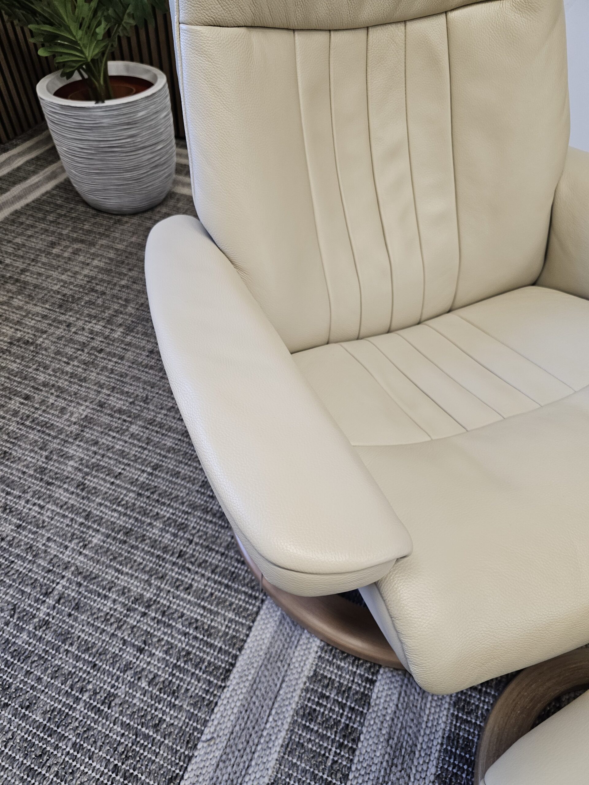 Stressless® Crown lenestol med krakk - Bilde 16