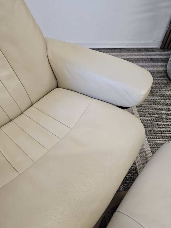Stressless® Crown lenestol med krakk