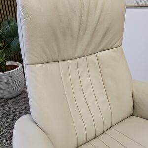 Stressless® Crown lenestol med krakk - Bilde 17