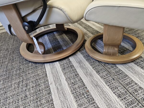 Stressless® Crown lenestol med krakk