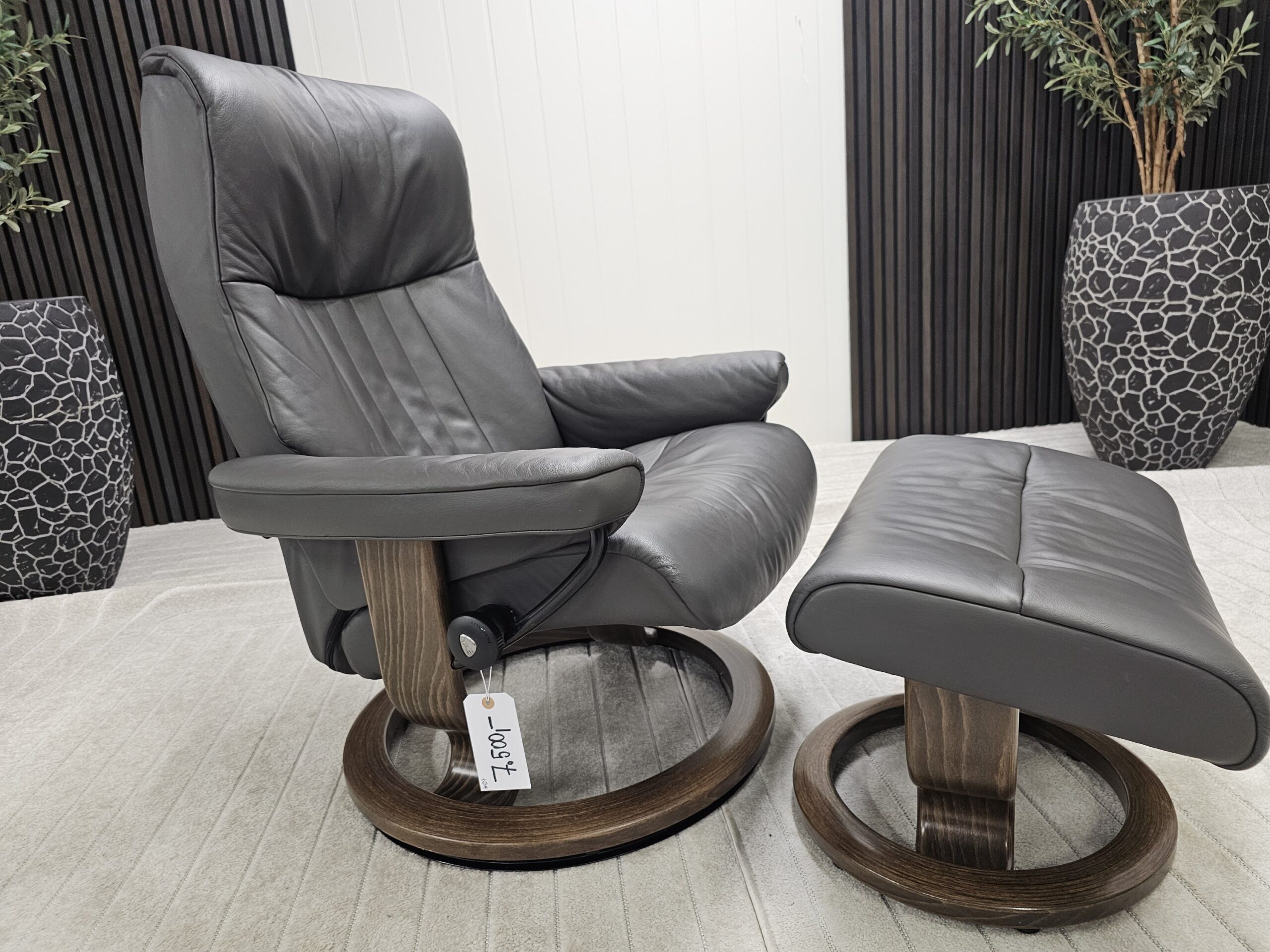 Stressless® Crown lenestol med krakk - Bilde 1
