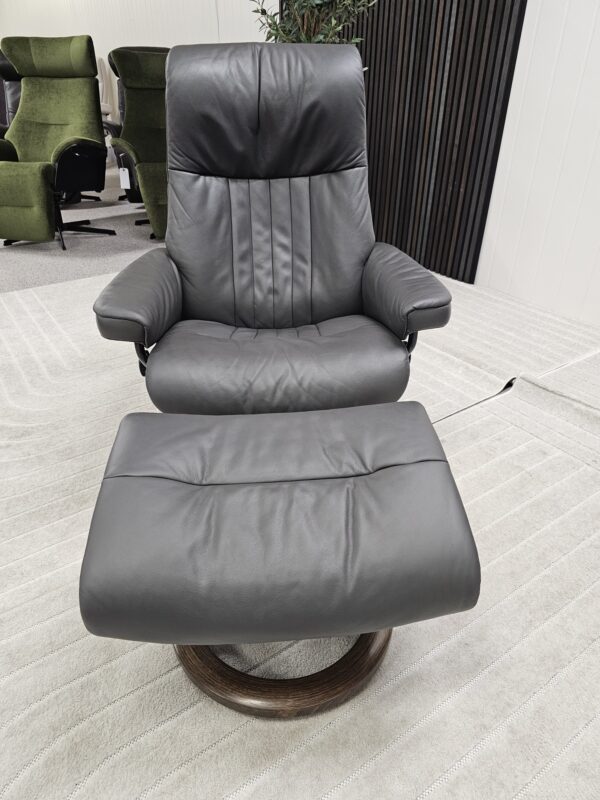 Stressless® Crown lenestol med krakk