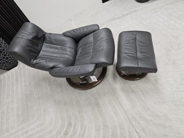 Stressless® Crown lenestol med krakk