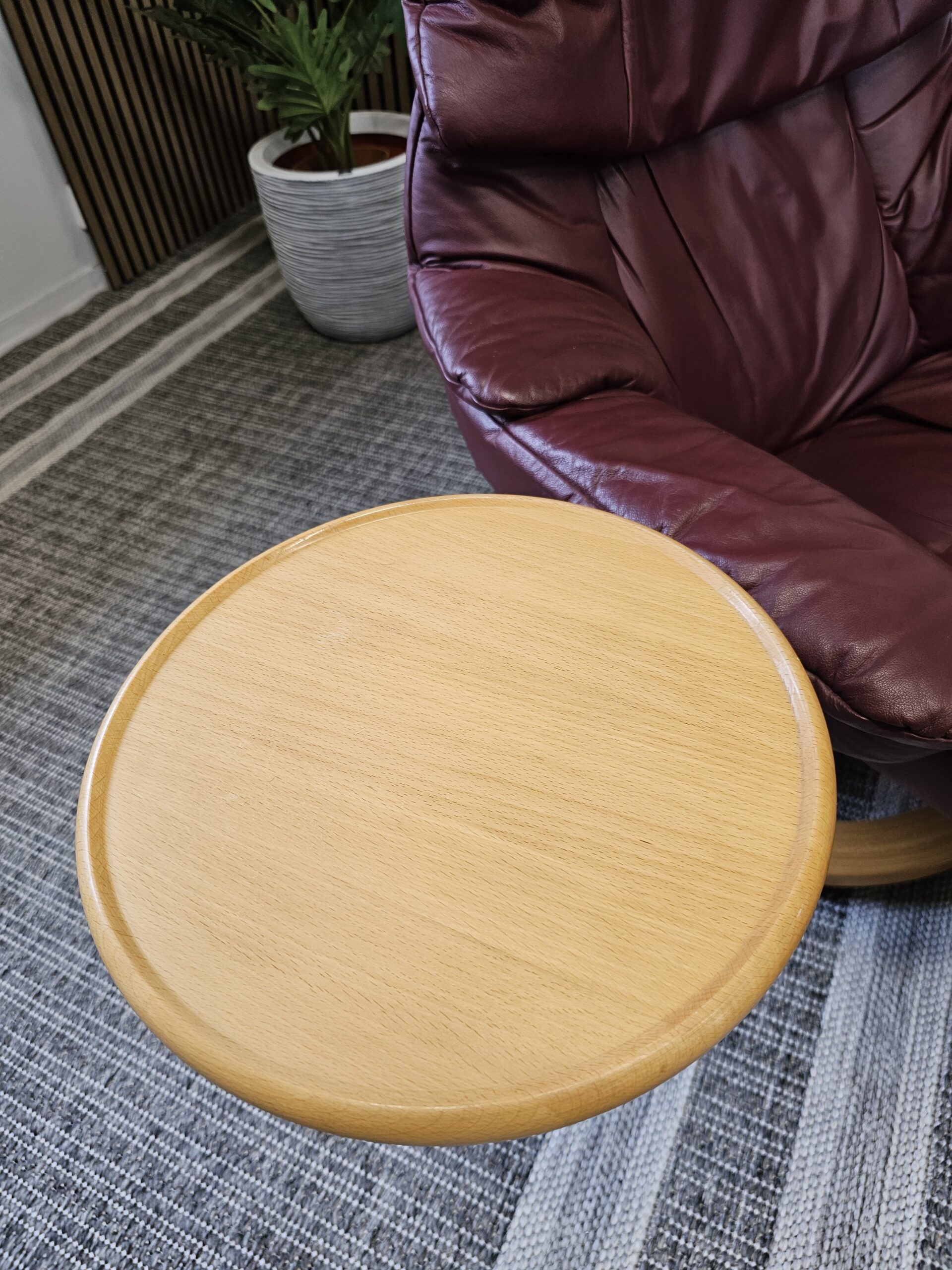 Stressless® Reno Medium med krakk + Stressless® Swing bord - Bilde 12