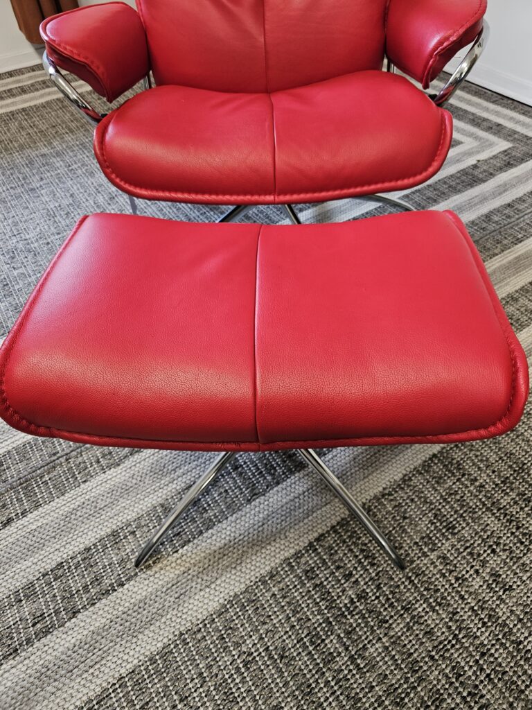 Stressless® City lenestol med krakk