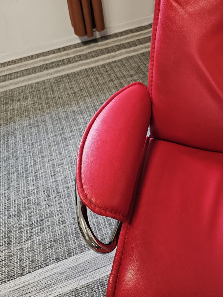 Stressless® City lenestol med krakk