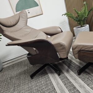 Brunstad Feel lenestol med krakk - Bilde 4