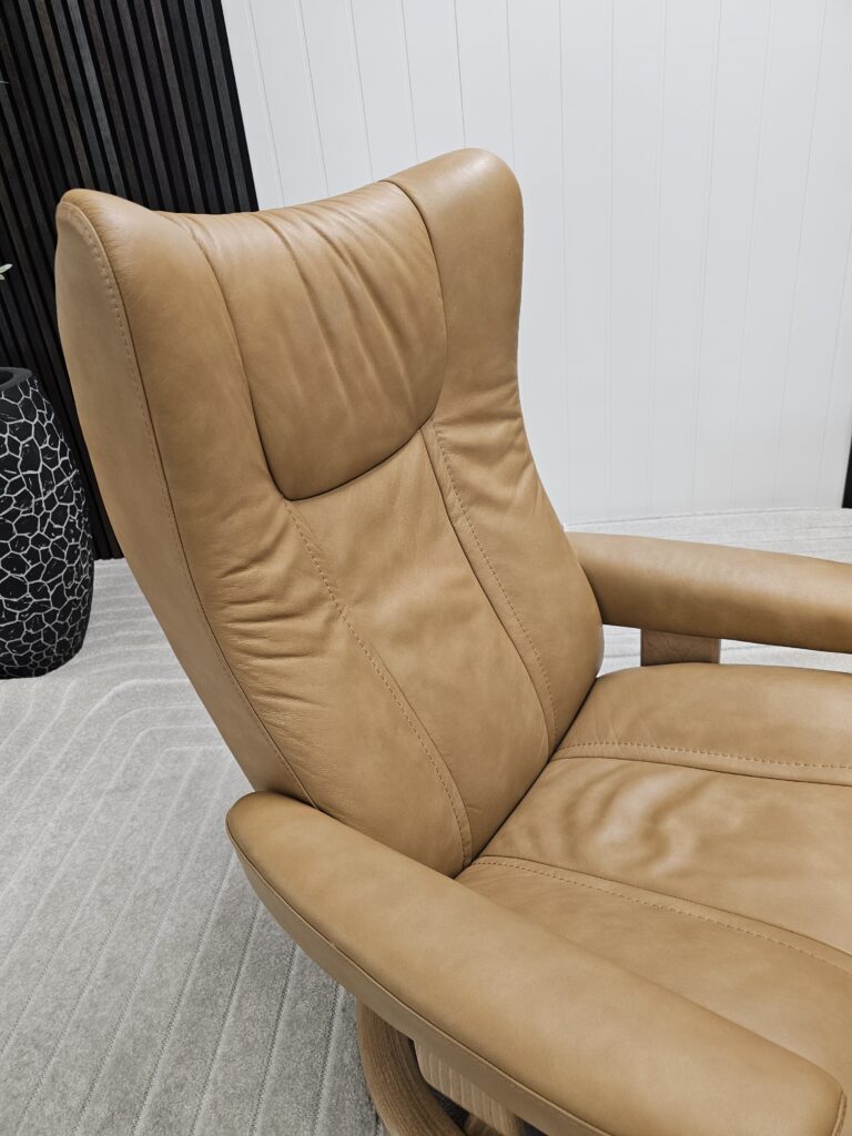 Stressless® Wing Medium lenestol med krakk