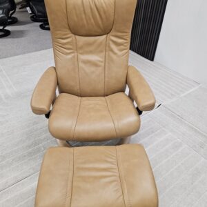 Stressless® Wing Medium lenestol med krakk - Bilde 10