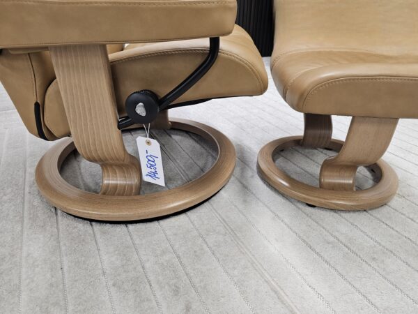 Stressless® Wing Medium lenestol med krakk