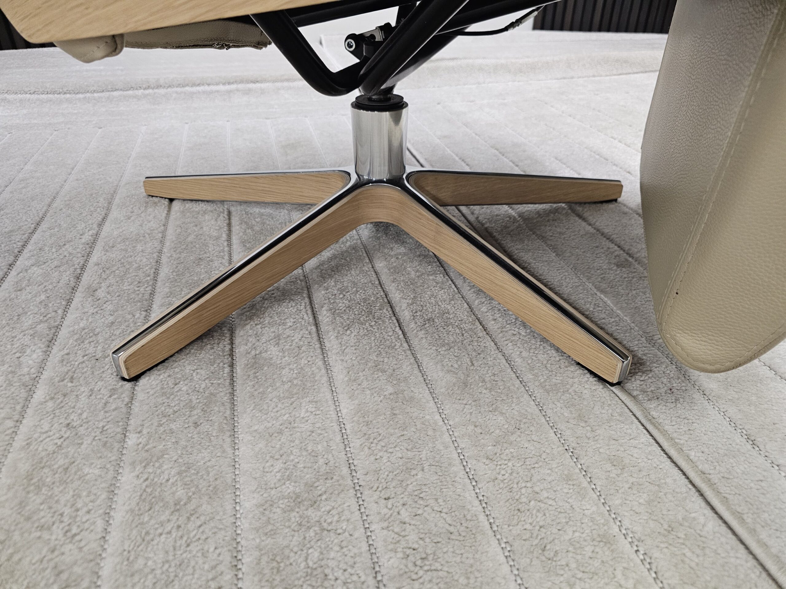Conform Air lenestol med integrert fothviler - Bilde 8