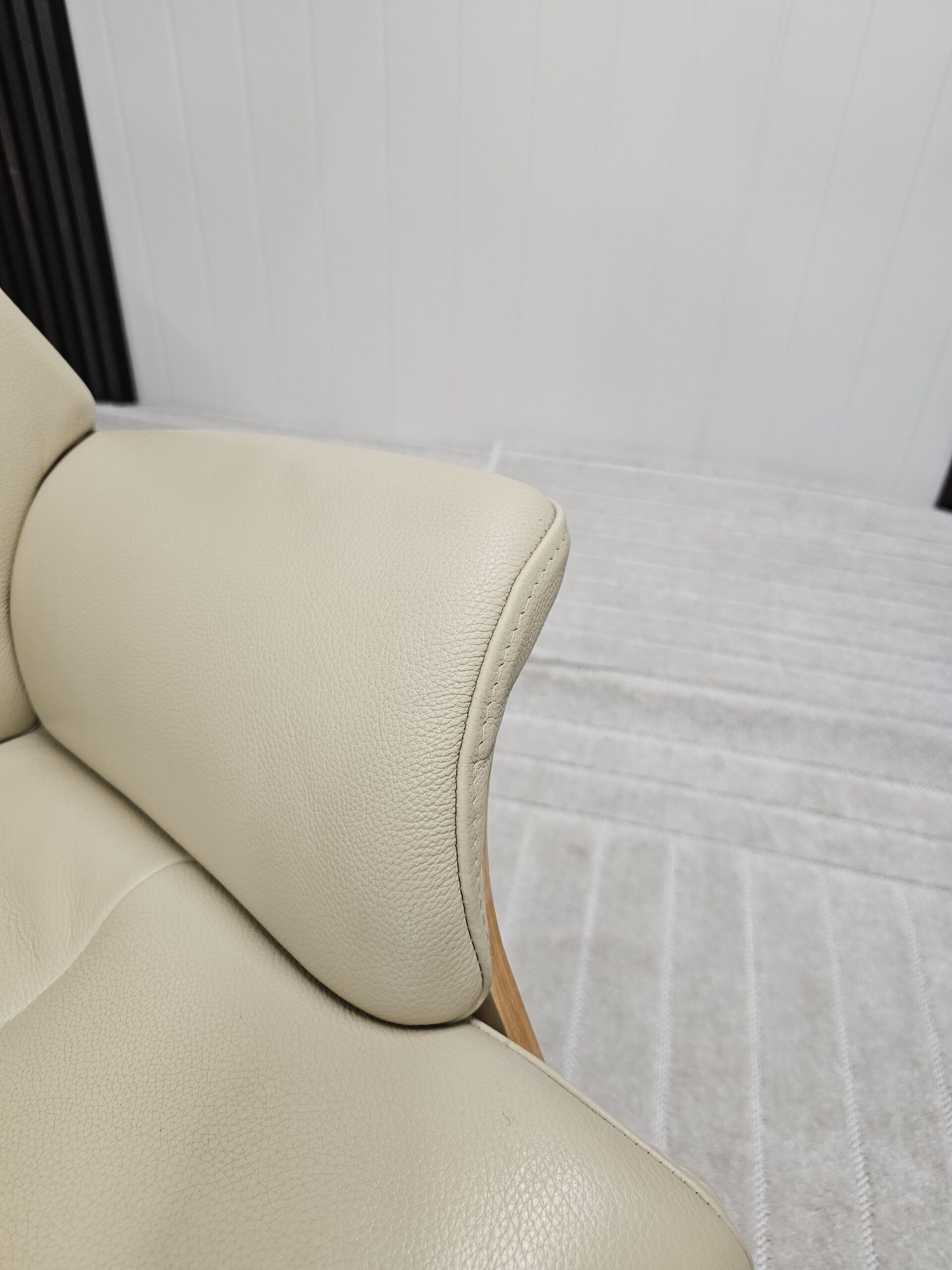 Conform Air lenestol med integrert fothviler - Bilde 9