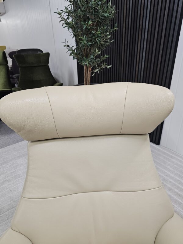 Conform Air lenestol med integrert fothviler
