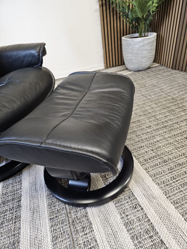 Stressless® Classic lenestol med krakk