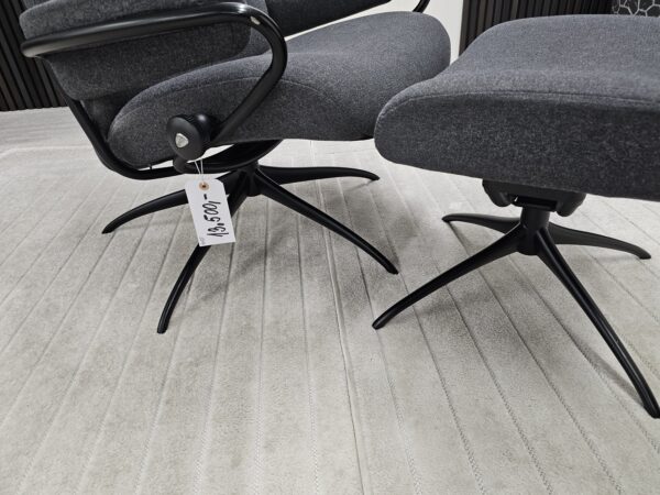 Stressless® City høyrygg lenestol med krakk