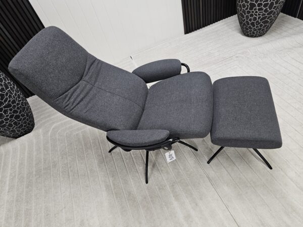 Stressless® City høyrygg lenestol med krakk