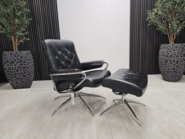 Stressless® Metro lav rygg lenestol med krakk