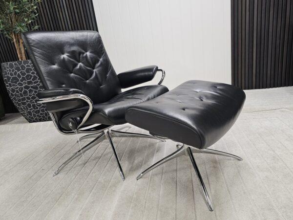 Stressless® Metro lav rygg lenestol med krakk