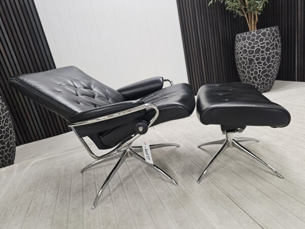 Stressless® Metro lav rygg lenestol med krakk