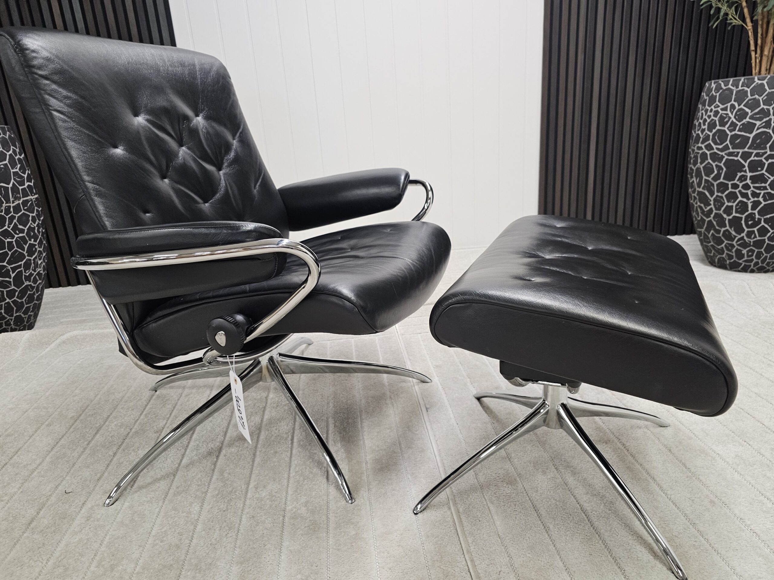 Stressless® Metro lav rygg lenestol med krakk - Bilde 1