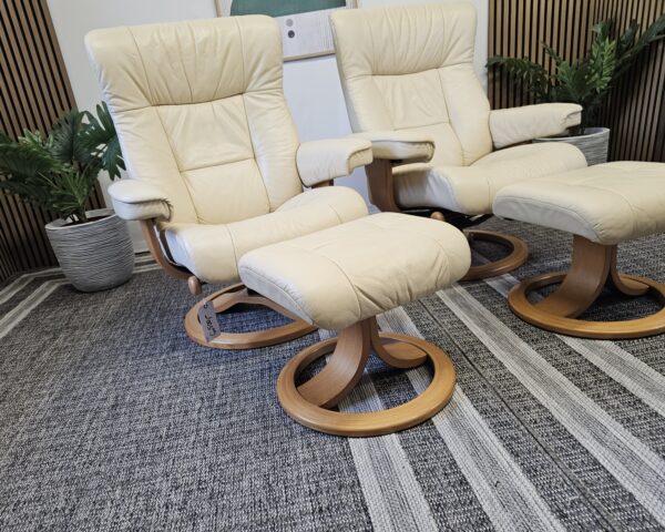 IMG Ekornes lenestoler med krakk