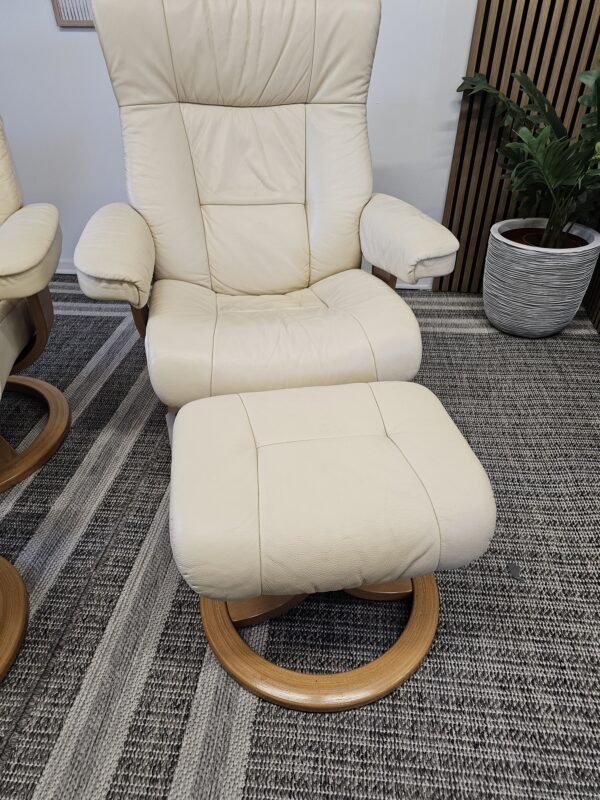 IMG Ekornes lenestoler med krakk
