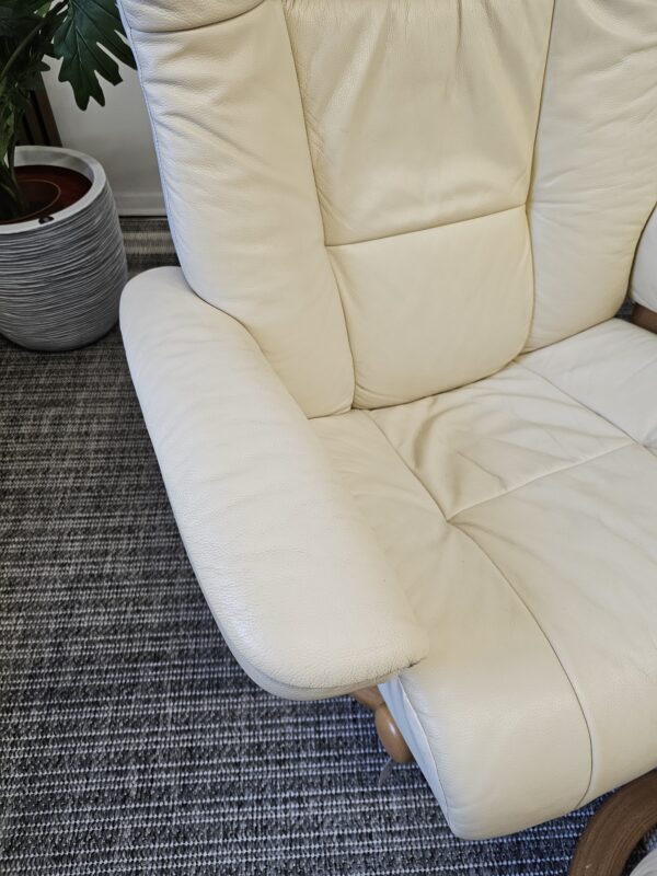 IMG Ekornes lenestoler med krakk
