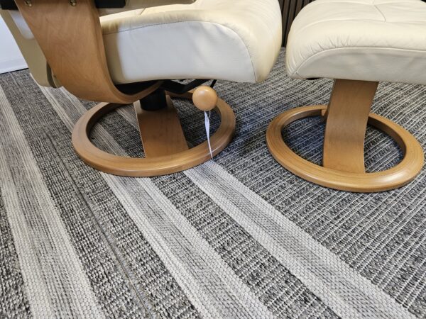 IMG Ekornes lenestoler med krakk