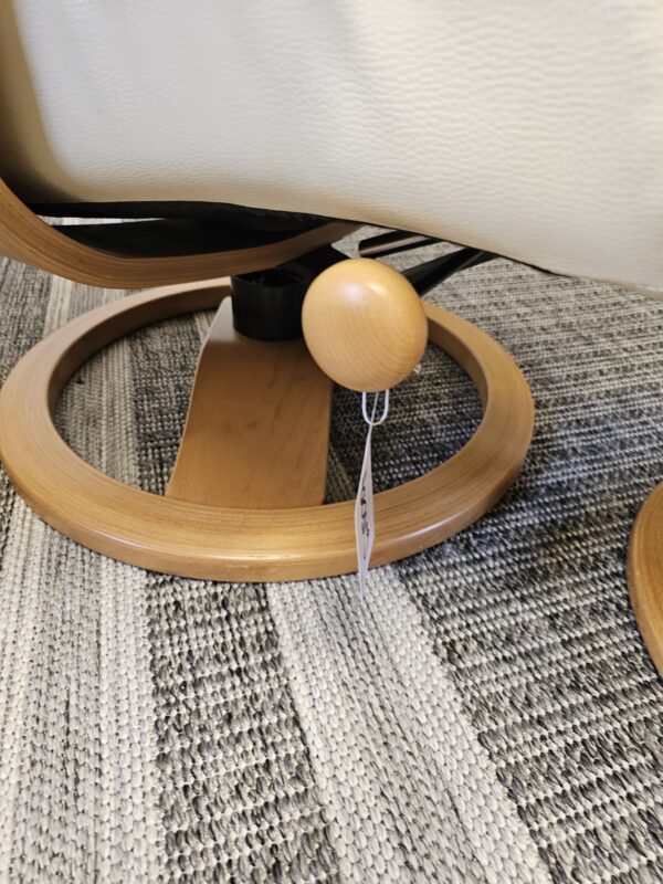 IMG Ekornes lenestoler med krakk