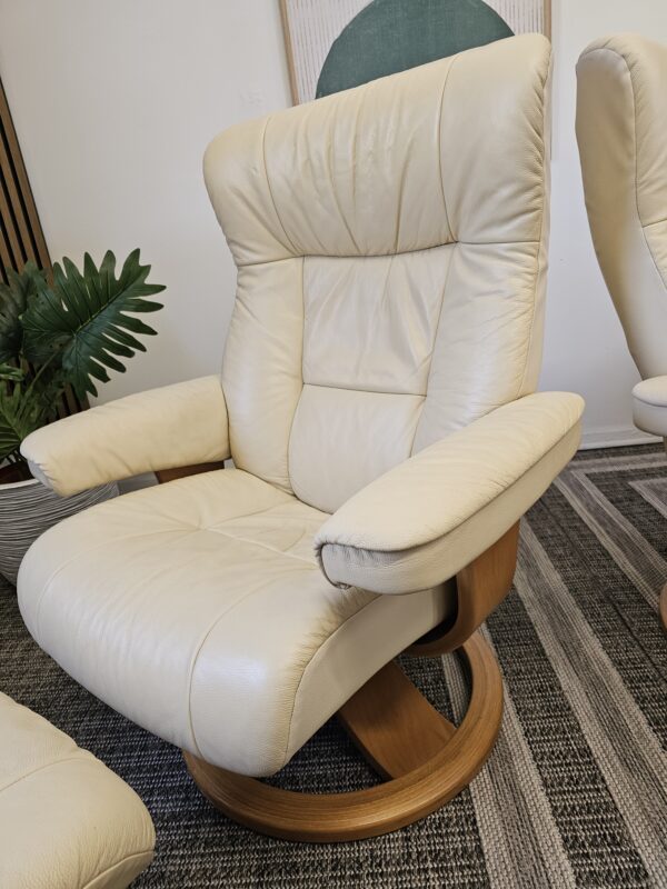 IMG Ekornes lenestoler med krakk