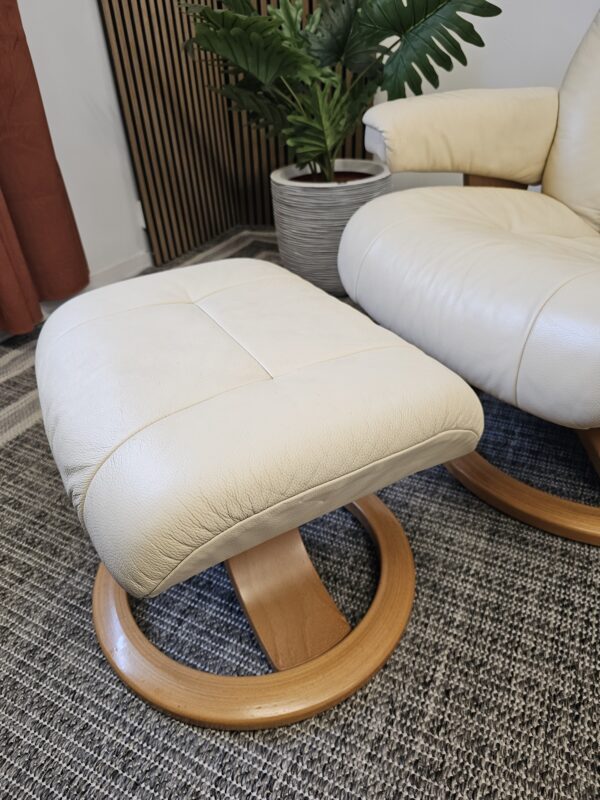 IMG Ekornes lenestoler med krakk