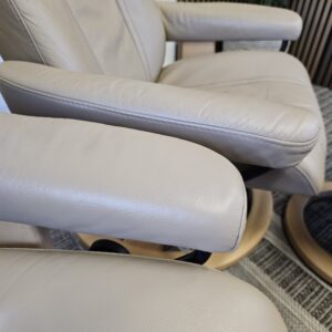 2 stk. Stressless Wing lenestoler med krakk fra Ekornes - Bilde 20