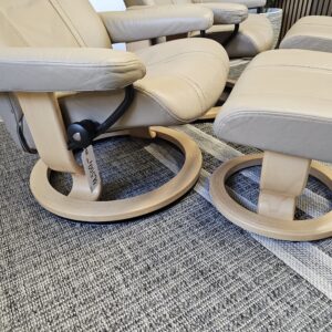 2 stk. Stressless Wing lenestoler med krakk fra Ekornes - Bilde 14