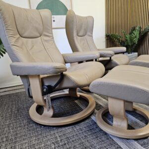 2 stk. Stressless Wing lenestoler med krakk fra Ekornes - Bilde 5