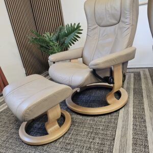 2 stk. Stressless Wing lenestoler med krakk fra Ekornes - Bilde 21