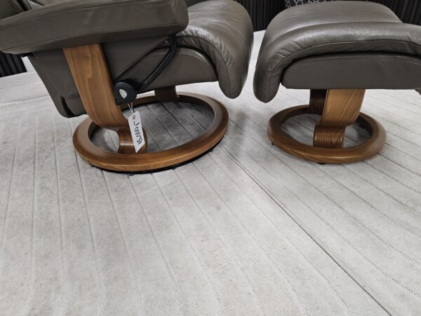 Stressless Magic lenestol med krakk