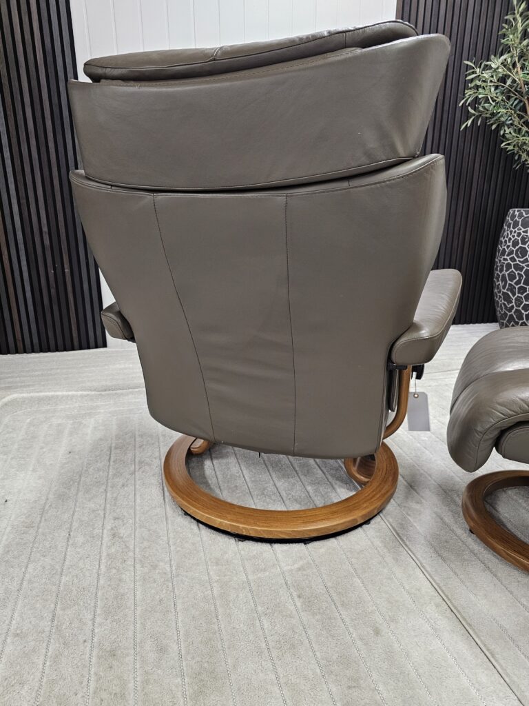 Stressless Magic lenestol med krakk