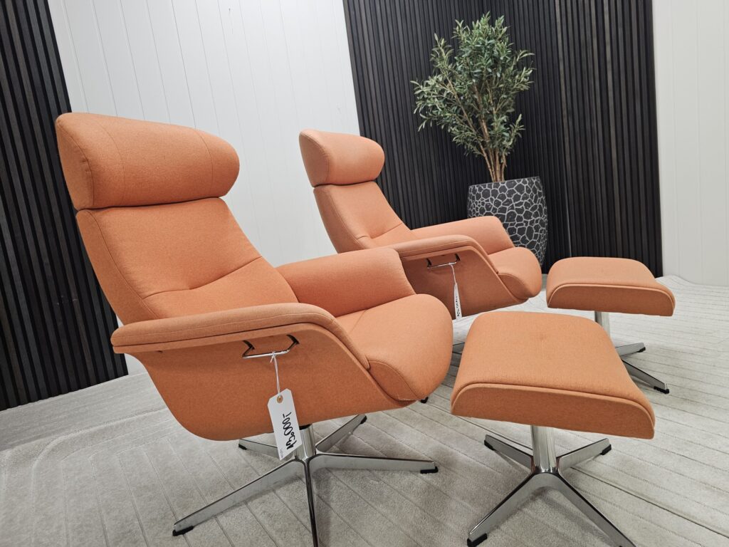 2 stk. Conform Timeout lenestoler med krakk