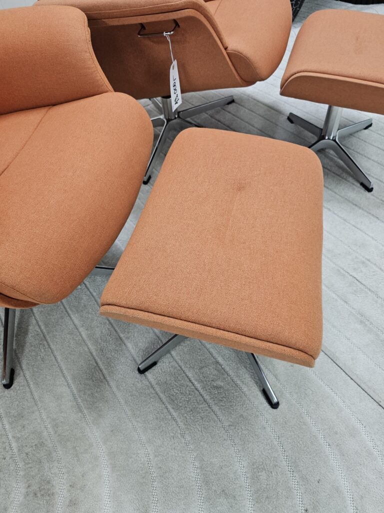 2 stk. Conform Timeout lenestoler med krakk