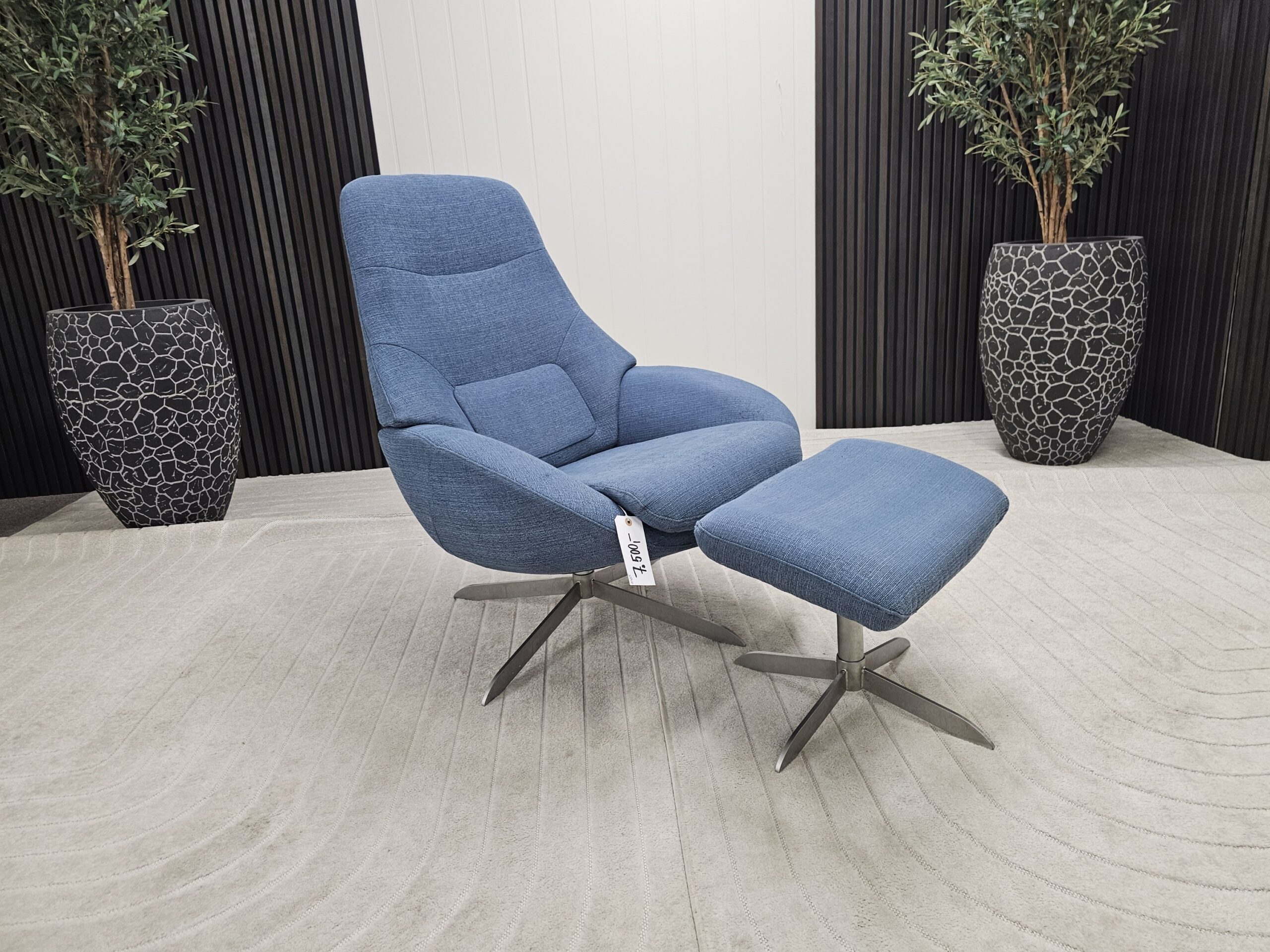 Bolia Saga lenestol med krakk - Bilde 8