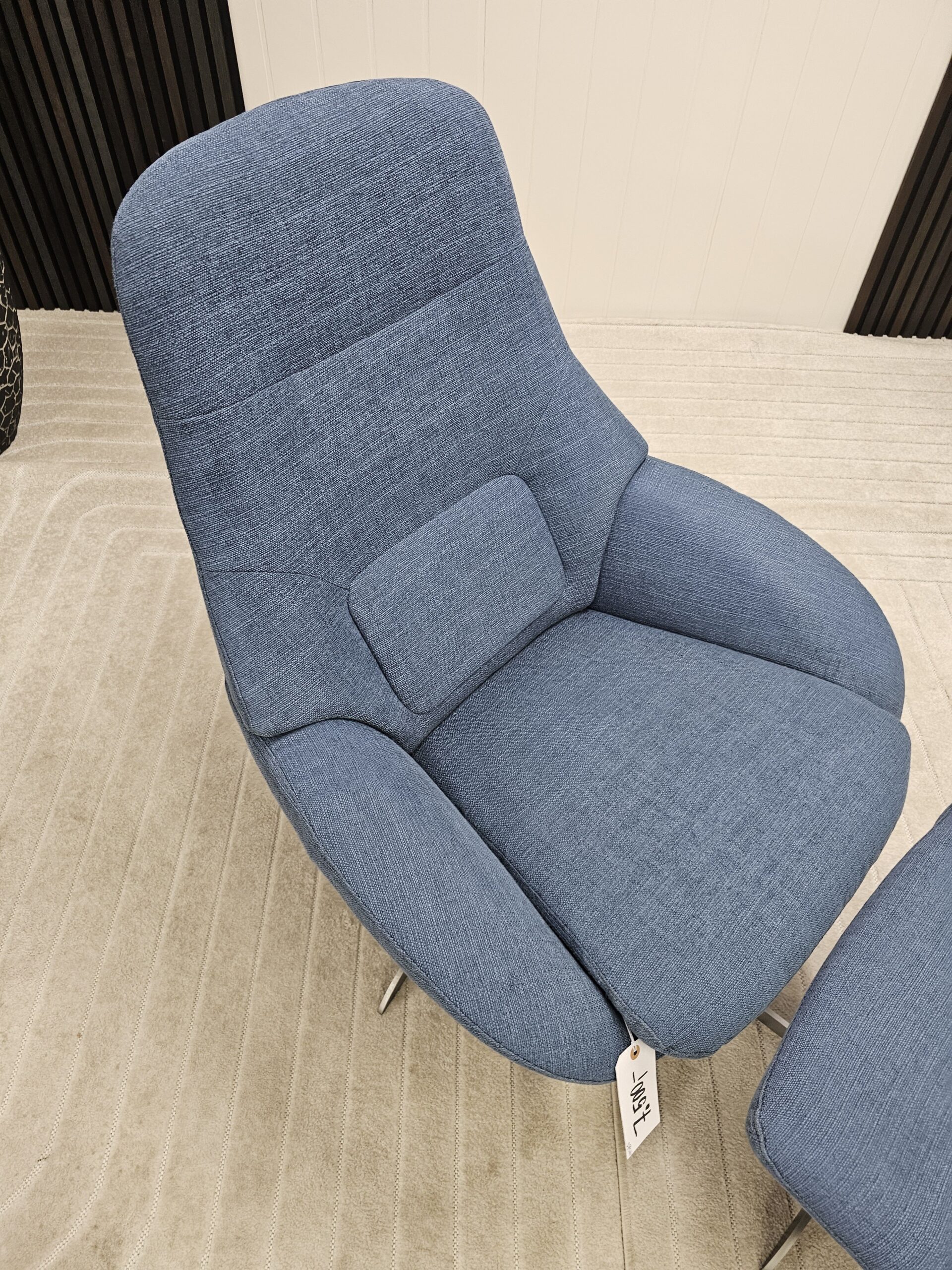 Bolia Saga lenestol med krakk - Bilde 9