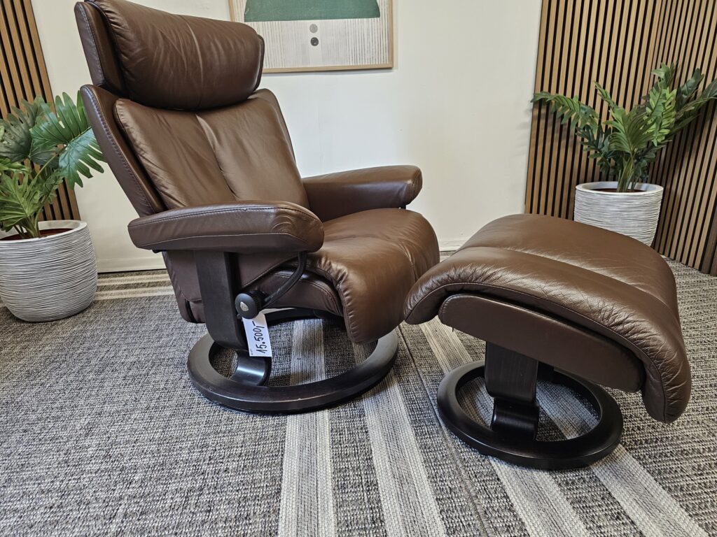 Stressless Magic Medium lenestol med krakk