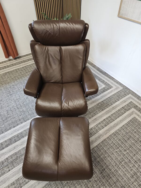 Stressless Magic Medium lenestol med krakk