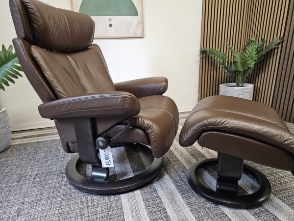 Stressless Magic Medium lenestol med krakk