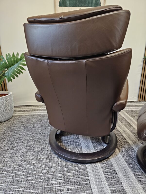 Stressless Magic Medium lenestol med krakk