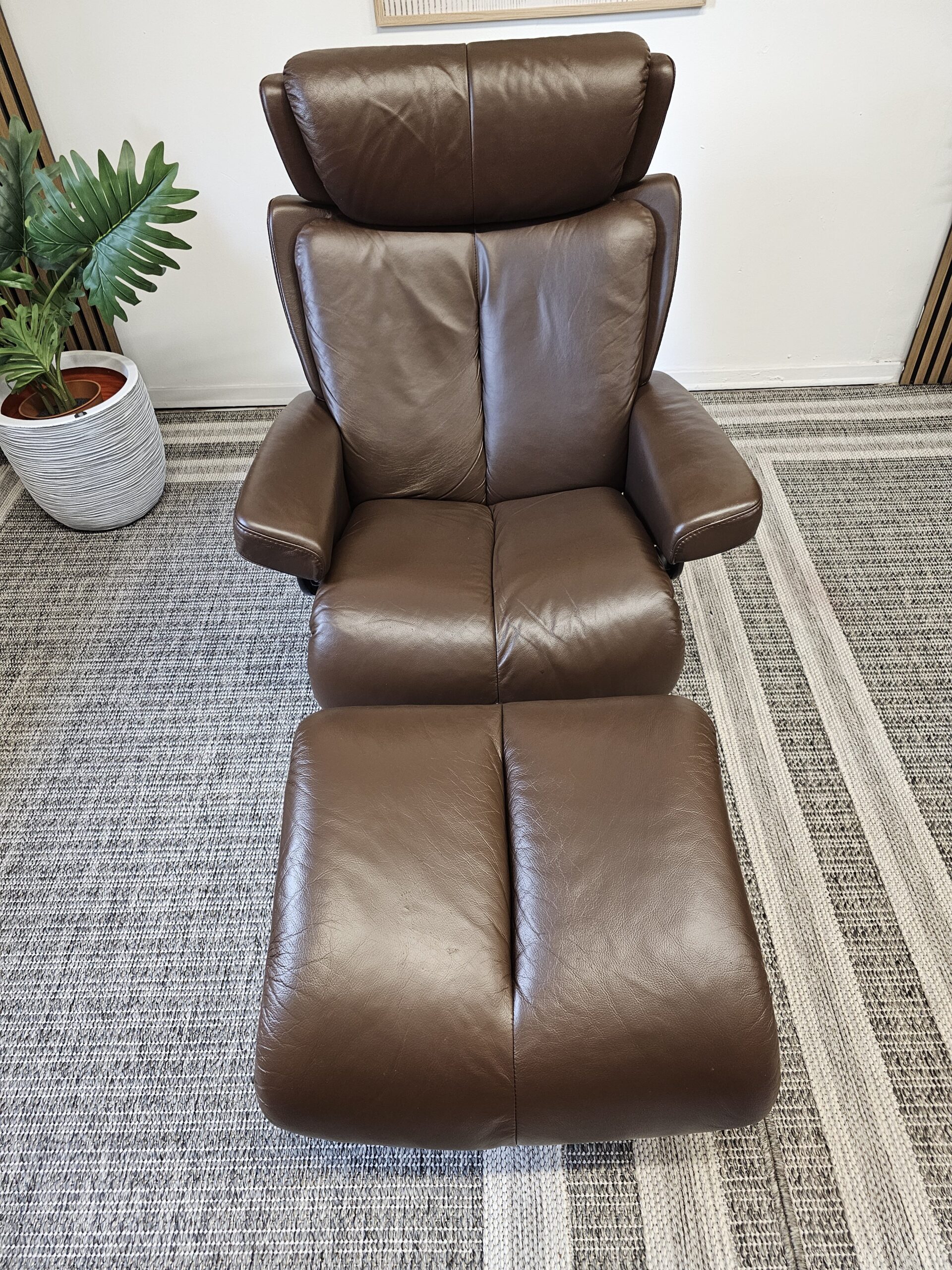 Stressless Magic Medium lenestol med krakk - Bilde 14