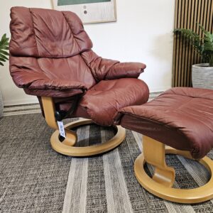 Stressless Reno Medium lenestol med krakk