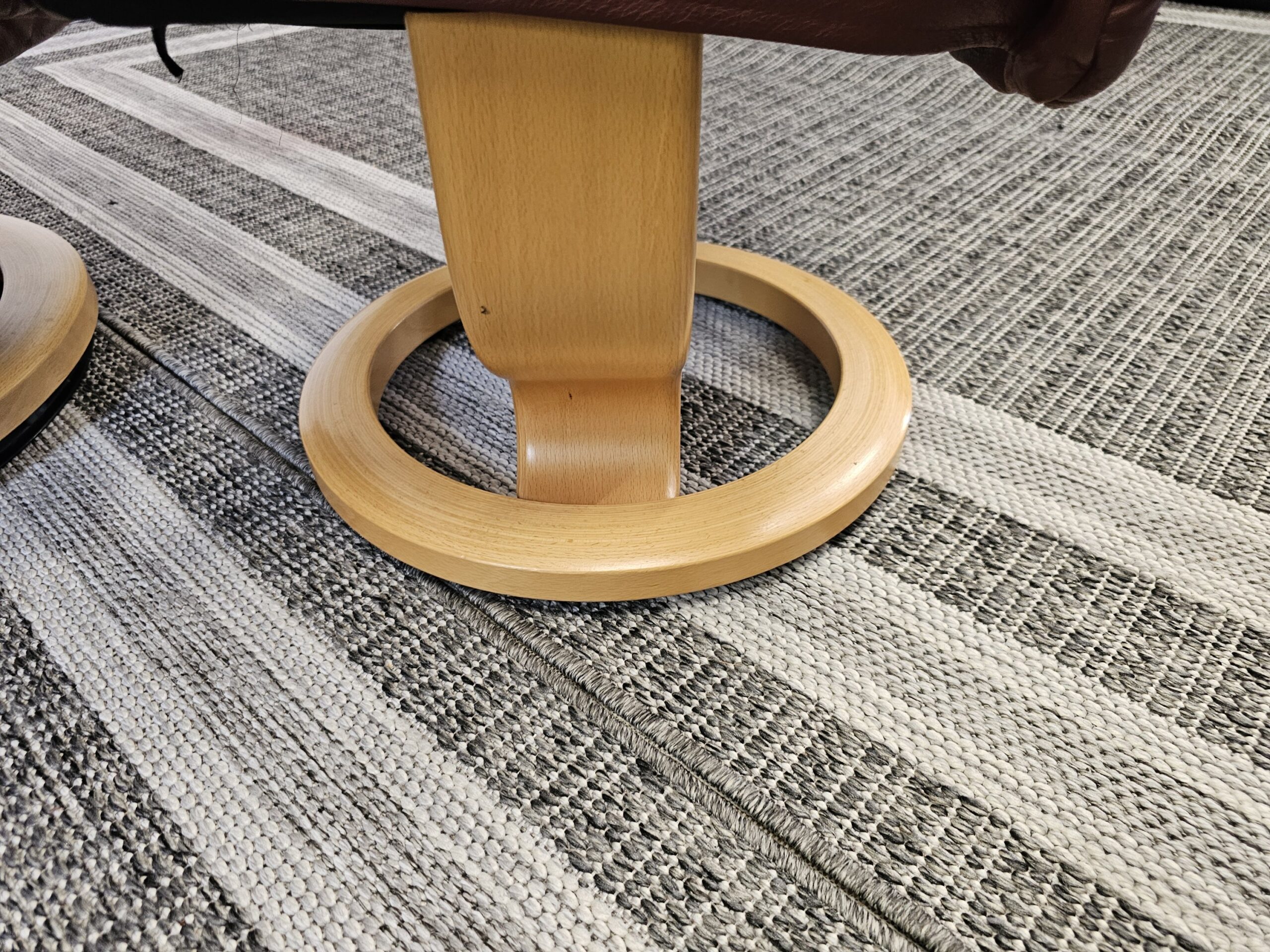 Stressless Reno Medium lenestol med krakk - Bilde 6