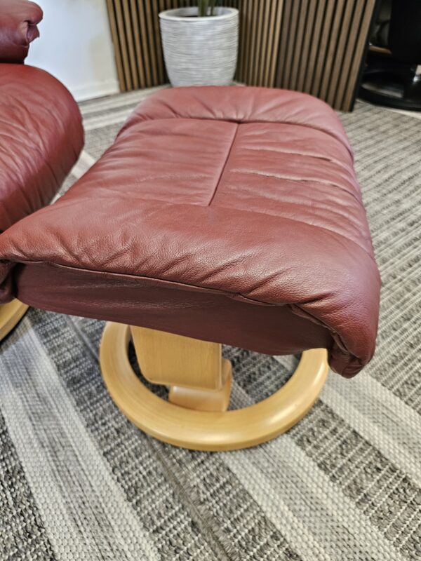 Stressless Reno Medium lenestol med krakk