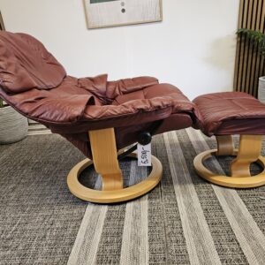 Stressless Reno Medium lenestol med krakk - Bilde 10